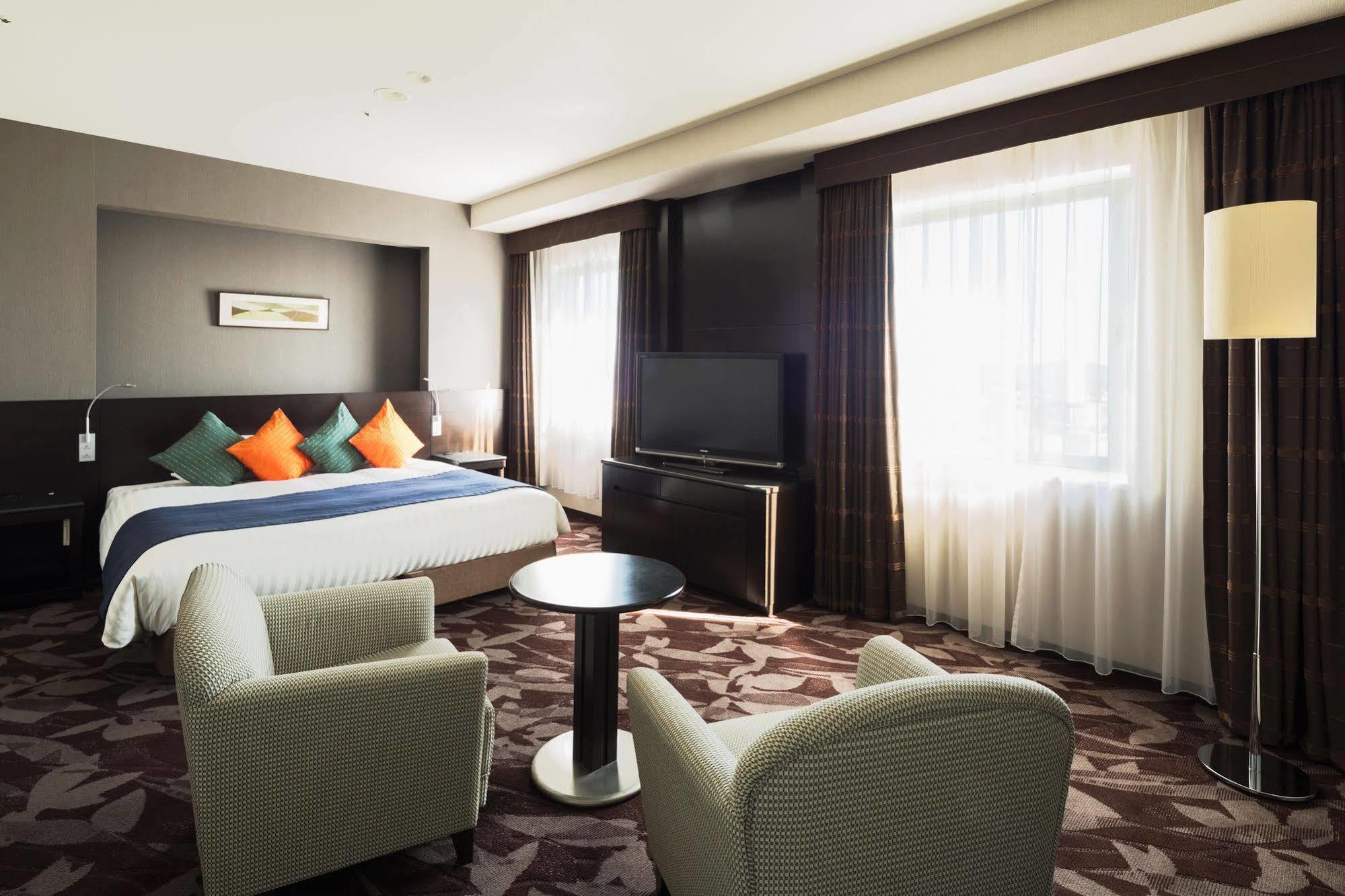 JR-East Hotel Mets Tachikawa Buitenkant foto