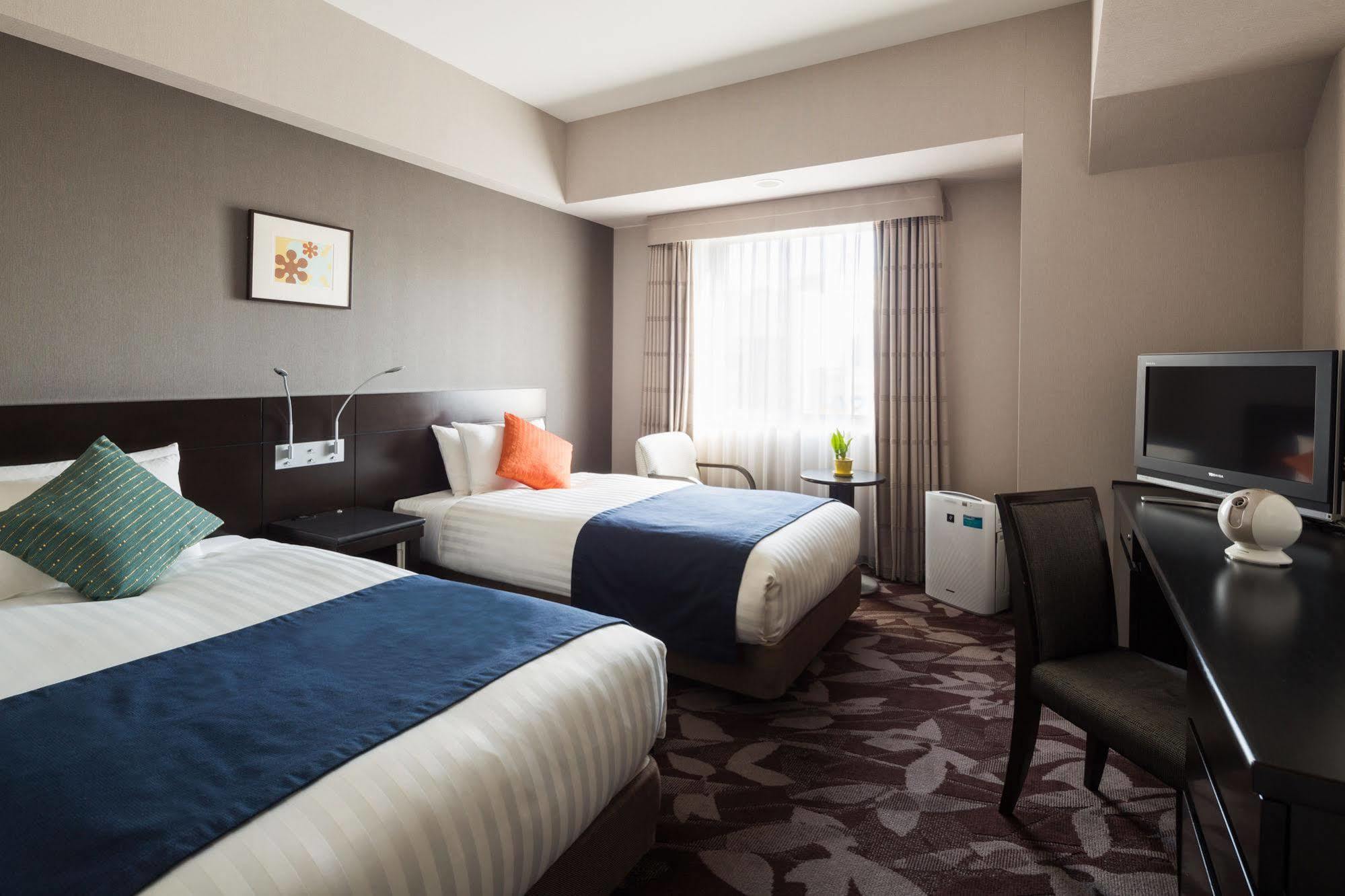 JR-East Hotel Mets Tachikawa Buitenkant foto