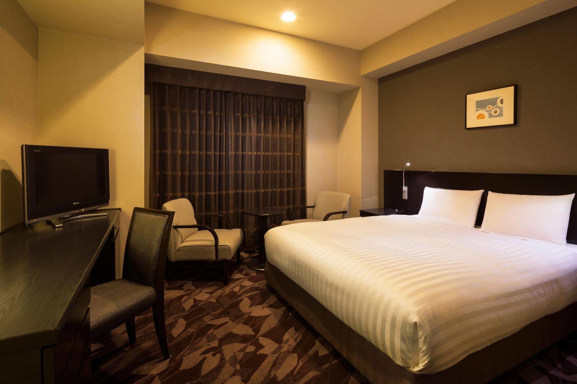 JR-East Hotel Mets Tachikawa Buitenkant foto