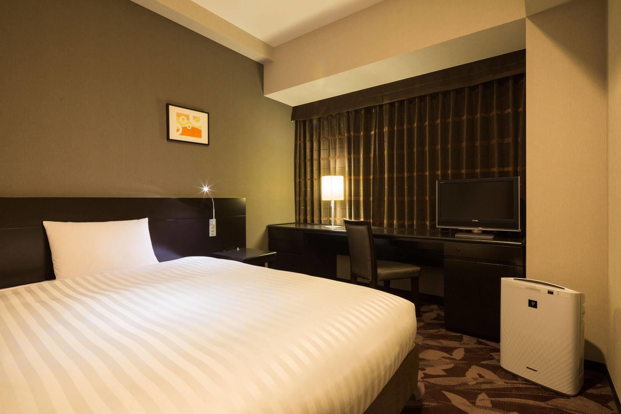 JR-East Hotel Mets Tachikawa Buitenkant foto